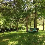 In Mit Garten By Interhome *