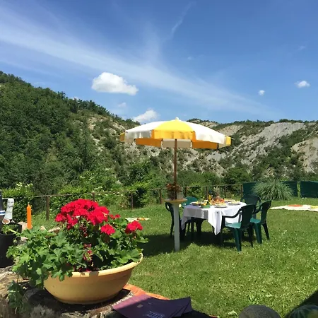 Lägenhet In Mit Garten By Interhome *